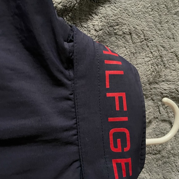 Tommy Hilfiger Men’s LG jacket with hood - Picture 4 of 4